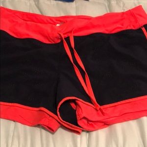 Avis shorts with spandex inner short